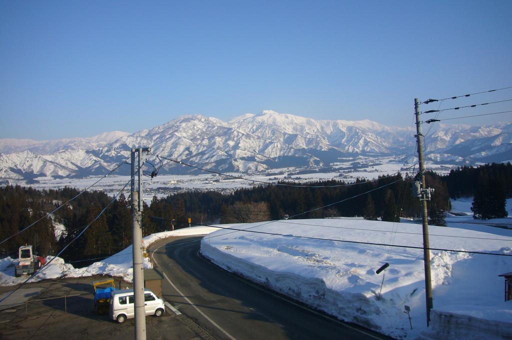 Futago Cabin Hotel Minamiuonuma Exterior photo